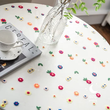 צבע רקום פרחים המפה העוגה צילום רקע שולחן הקינוחים רקמה אביזרים בד לבן בד השולחן